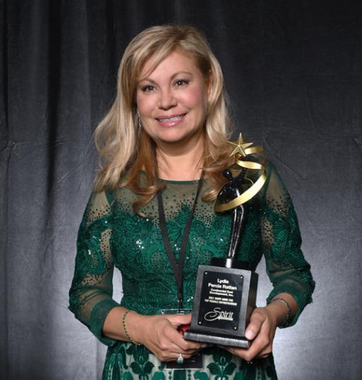 Mary Anne Fox Top Female Entrepreneur Award